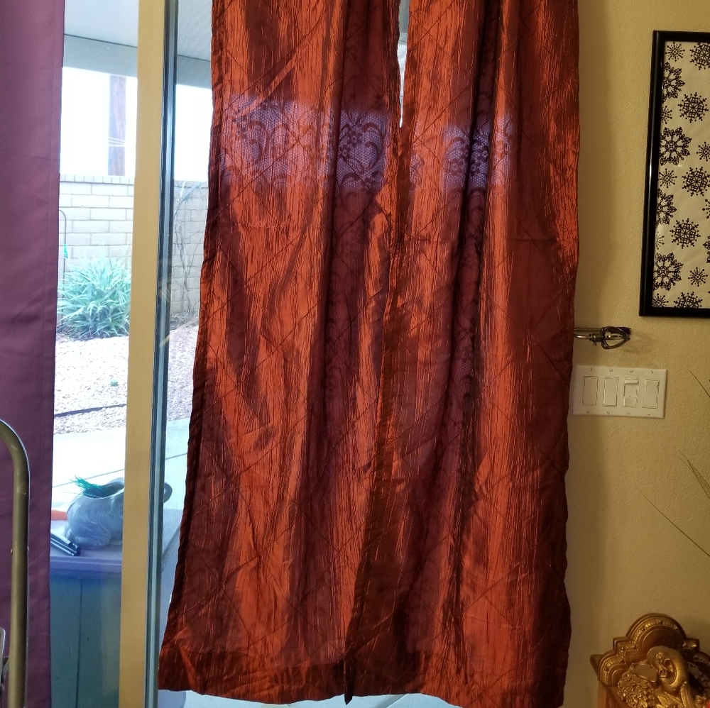 Two Rust Curtains panels - Picture 3 of 5